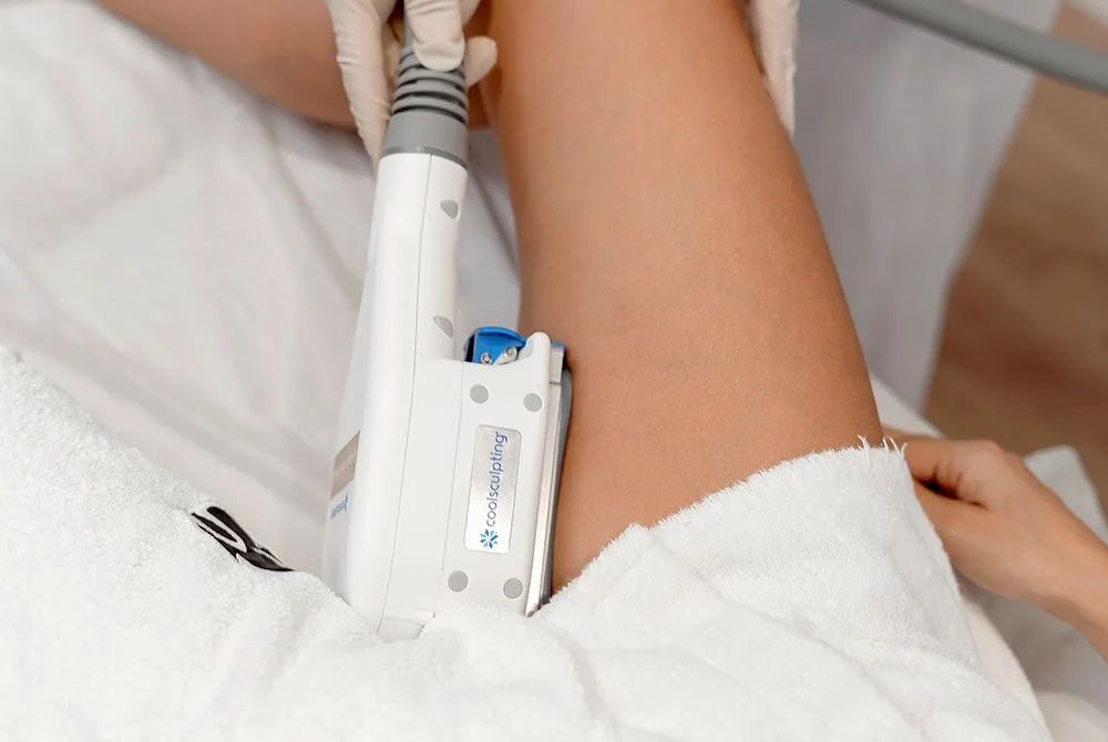 Retensa y reafirma la parte interna del muslo