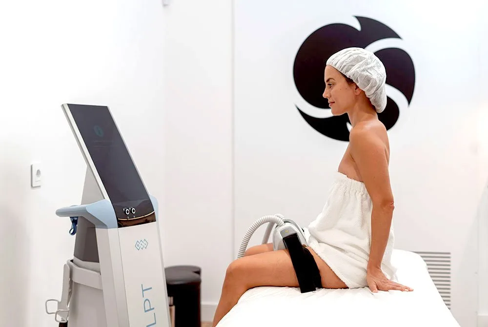 Retensa y reafirma la parte interna del muslo