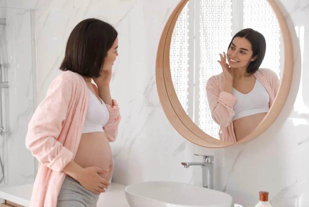 Tratamiento del Melasma: qué es, causas y tratamiento Elimina las manchas del escote tras el verano en Carmen Sarmiento
